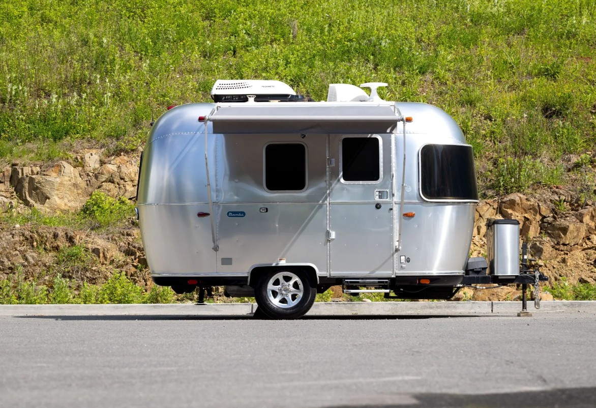 2021 Airstream Bambi 16′ Travel Trailer